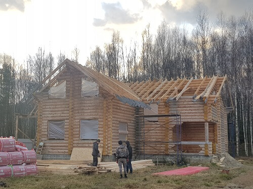 Монтаж кровли из металлочерепицы в Заславле