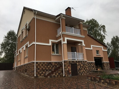 Наружная отделка дома в Заславле